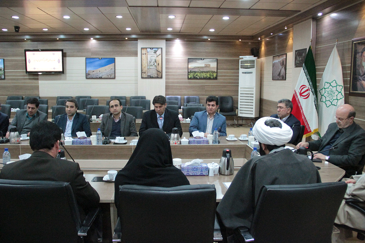 دست فروشان جنوب تهران ساماندهی می شوند