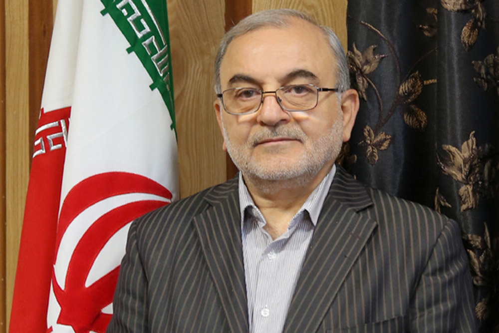 اقتصاد کشور با اتکا به درآمدهای دولتی چشم انداز روشنی نخواهد داشت