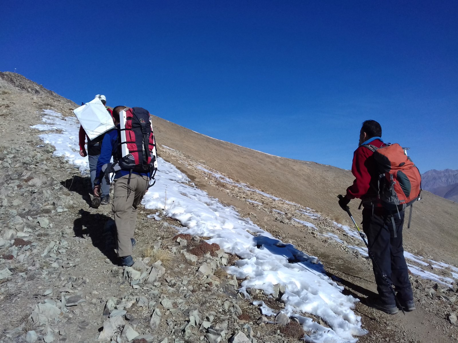جان پناه قله دارآباد مجهز به انرژی خورشیدی شد