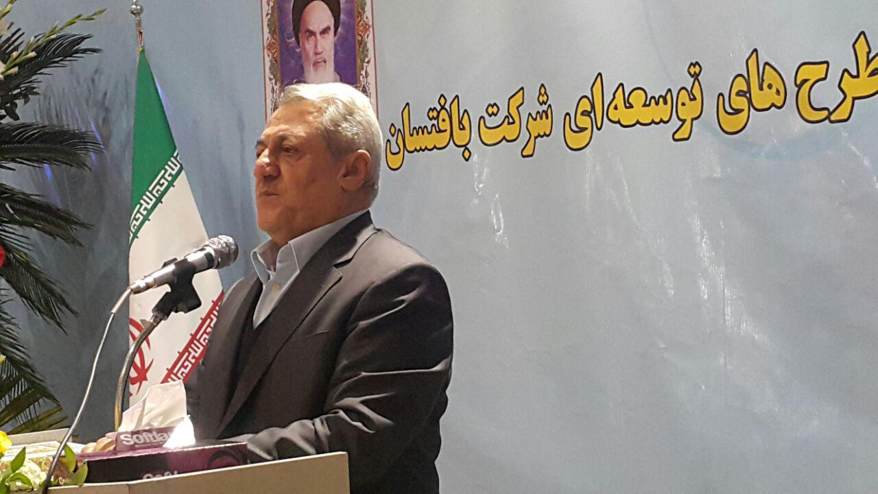 استاندار همدان خواستار حمایت ویژه دولت از واحدهای تولیدی ملایر شد