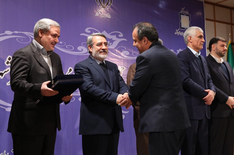 تقدیر از پست‌بانک‌ایران توسط سازمان شهرداری‌ها و دهیاری‌های کشور