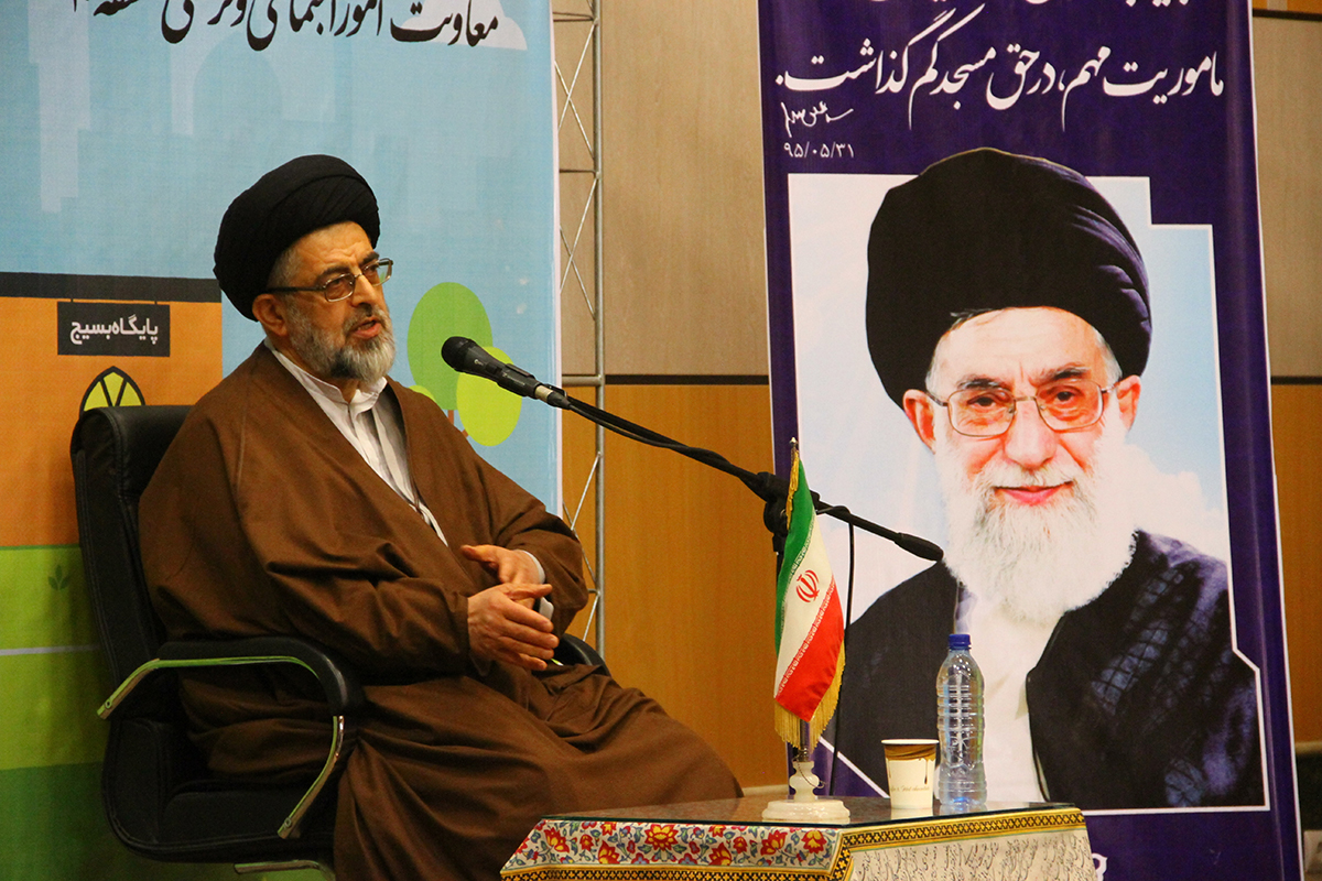 مشارکت ائمه جماعات منطقه ۲۰ در رویکرد مسجد محوری شهرداری