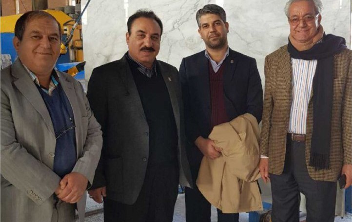 بازدید معاون عملیات بانکی بانک ایران زمین از شرکت صنایع تبدیلی فراز اصفهان