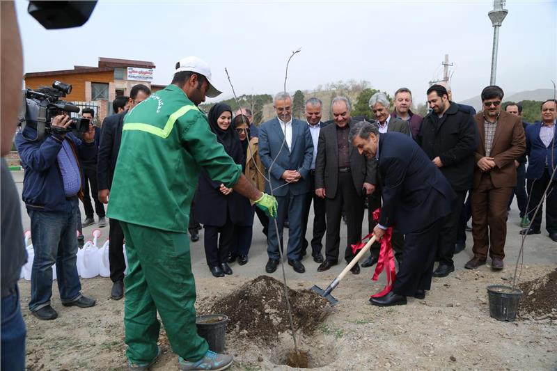پردیس گردشگری بانک گردشگری با یاد و نام شهدای سانچی افتتاح شد 