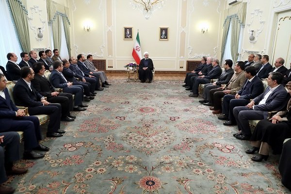 اراده دولت برای ریشه کن کردن فقر مطلق در کشور