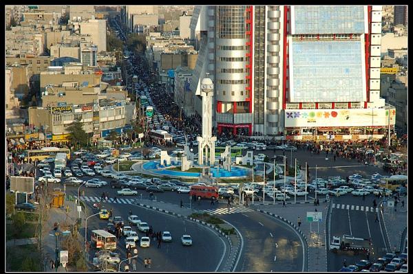 برپایی روز و شب بازار فروش محصولات در روزهای پایانی سال