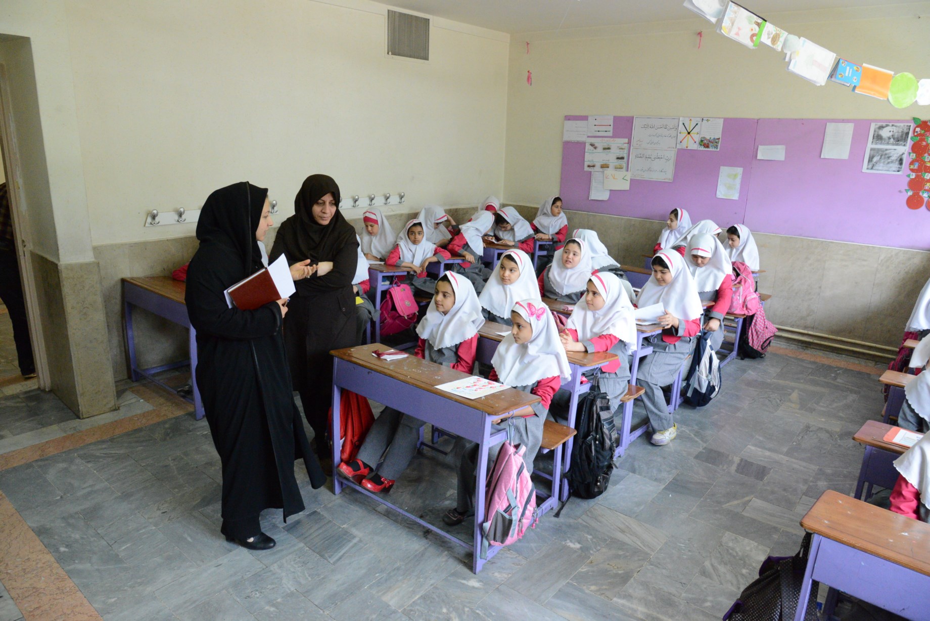 تفکیک پسماند در راسته‌های تجاری شمال تهران اجرا شد