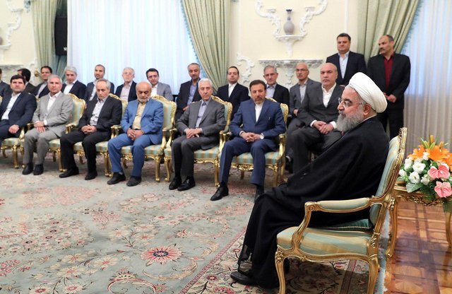 هدف از ایجاد پیام رسان های داخلی رفع انحصار است