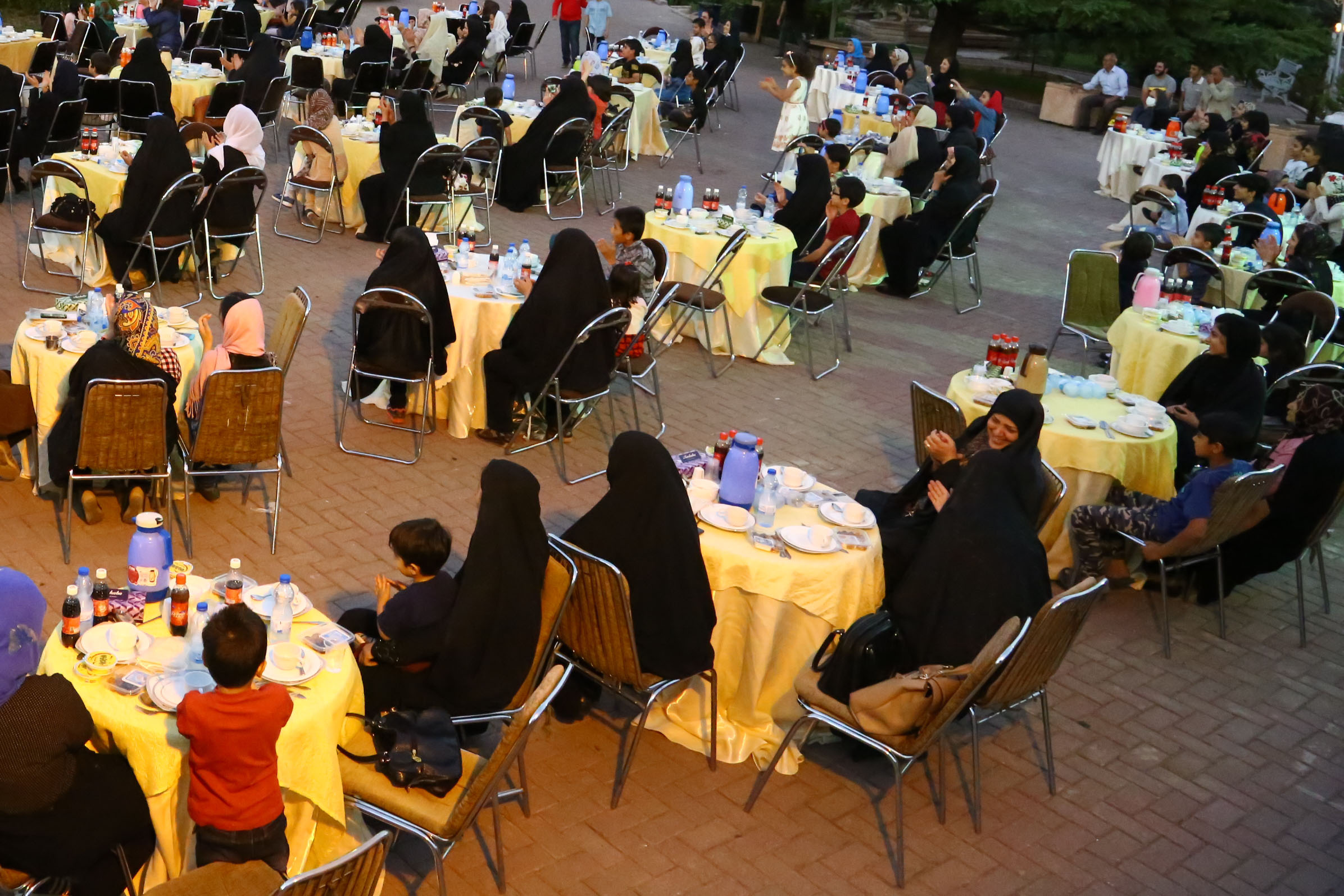 منطقه یک شهرداری تهران میزبان ایتام مناطق محروم شهر است