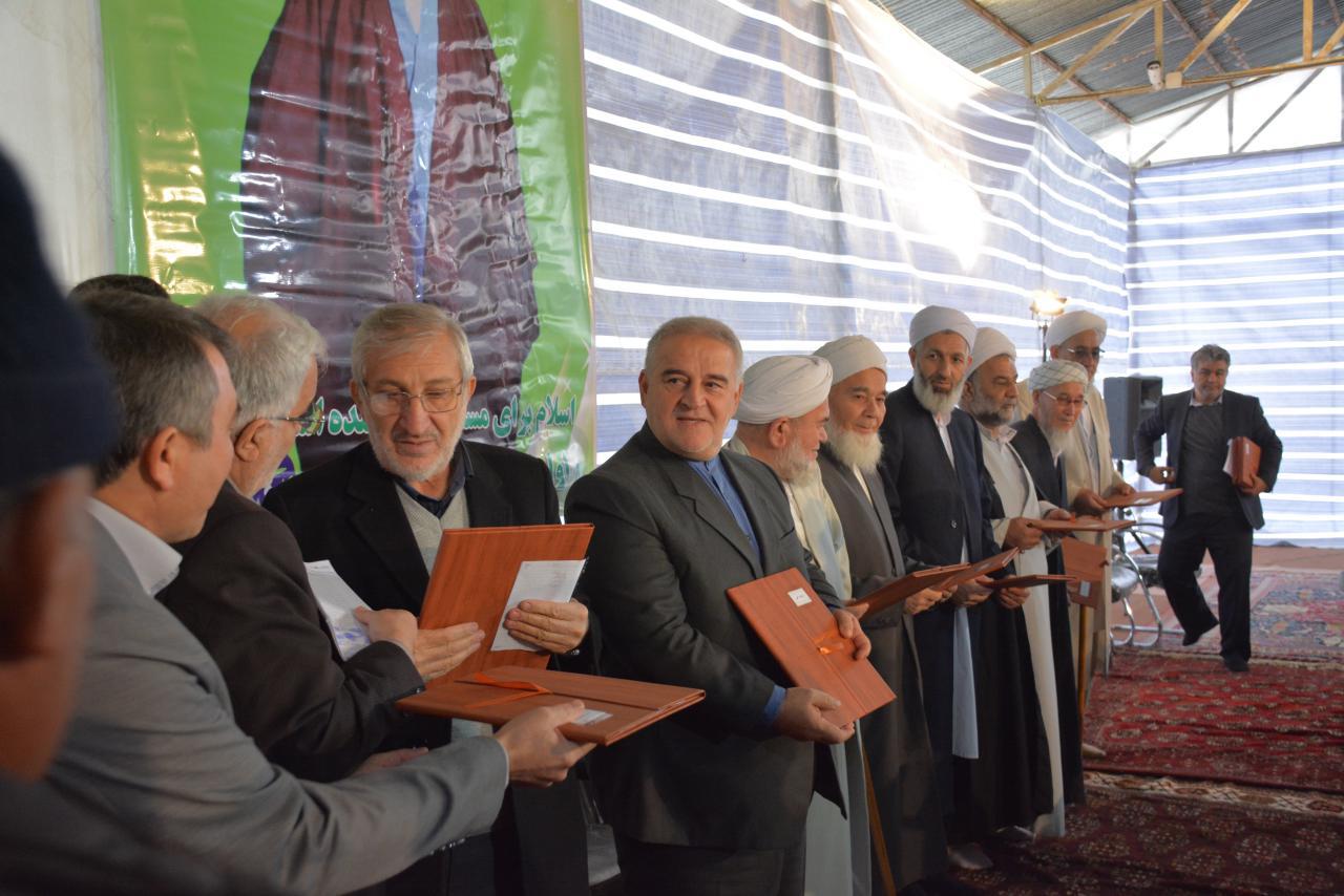 اهدای رایگان ۱۳۸۰ فقره  زمین کشاورزی  به مردم ” گلستان “