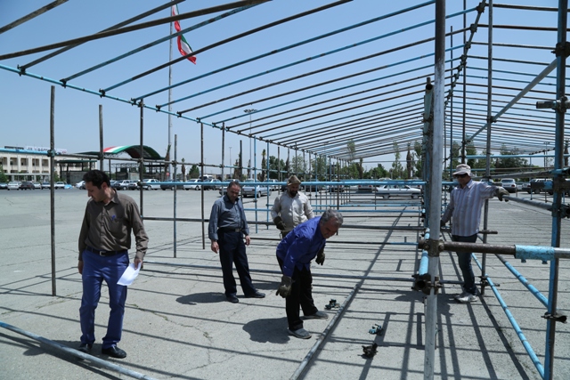 استقرار ایستگاه پذیرایی شهرداری منطقه ۶ در ضلع جنوب شرقی حرم حضرت امام