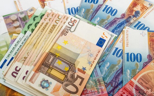 ۵٫۵ میلیارد یورو به حساب ۶ بانک ایرانی واریز شد