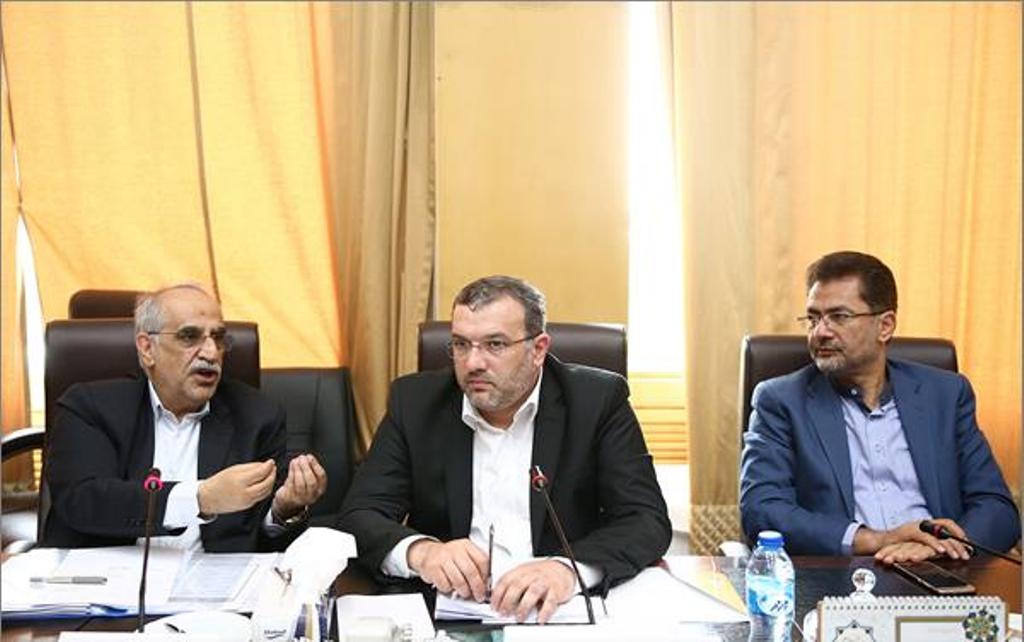 جلسه بانکی وزیر اقتصاد با نمایندگان مجلس