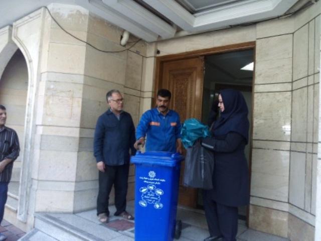 تغییر الگوی مصرف شهروندان در زمینه کاهش تولید پسماندهای خشک