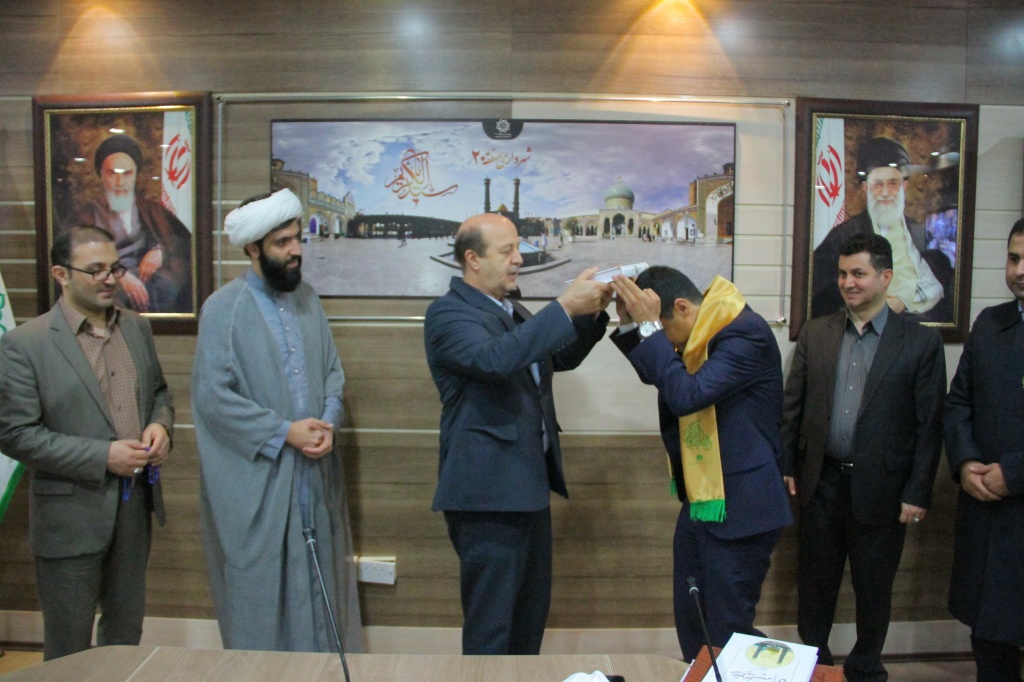 فغانی؛ داور جام جهانی فوتبال ۲۰۱۸ از شهرداری منطقه ۲۰ بدرقه شد