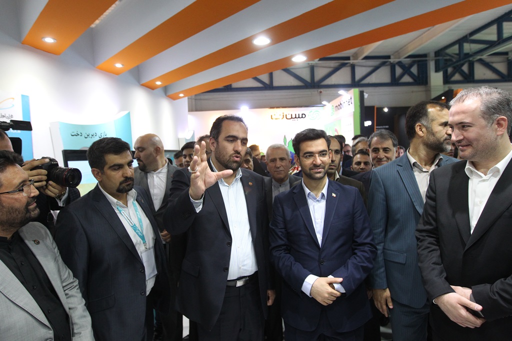 تأکید وزیر ارتباطات بر استفاده از توانمندی‌های بومی