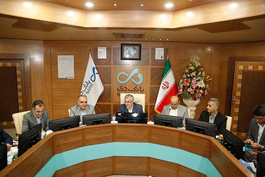 نشست تخصصی مدیران عامل شرکت های گروه مالی دی برگزار شد