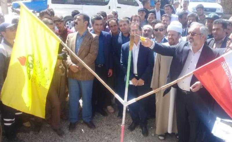 کلنگ زنی ۱۲۱۰ میلیارد ریال پروژه در دیواندره