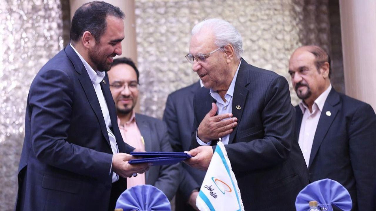 مشارکت همراه اول در نوسازی مدارس مناطق زلزله زده