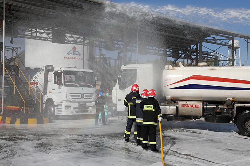 برگزاری مانور تخلیه امن و اسکان اضطراری در منطقه ۱۰