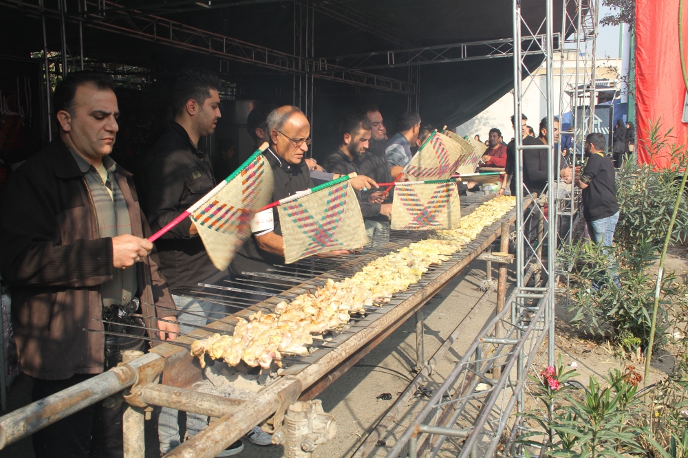 استقبال میلیونی مشتاقان زیارت حضرت عبدالعظیم (ع) در پیاده روی اربعین حسینی