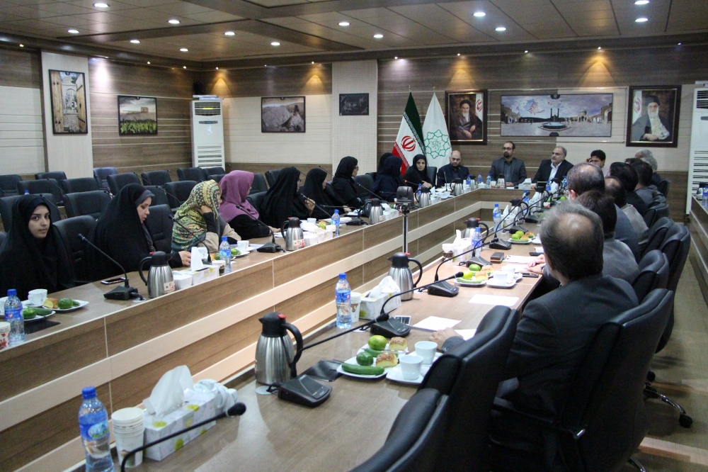 تشکل های مردمی به عنوان ناظران اجرای طرح نگهداشت عمل کنند