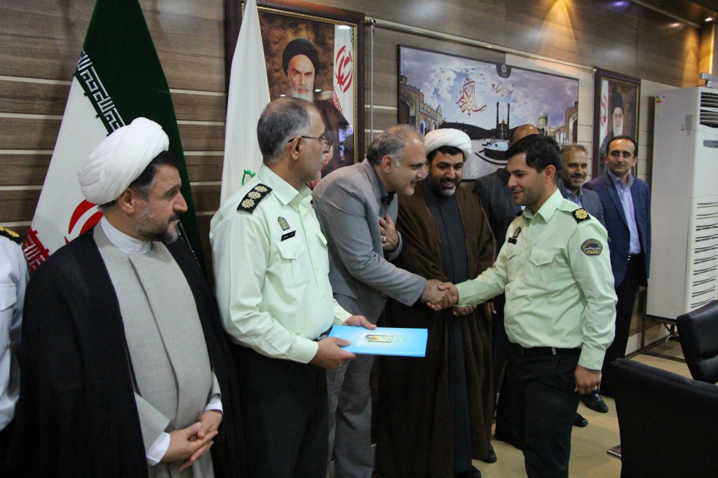 مجموعه نیروی انتظامی در افزایش حس تعلق شهروندان نقش آفرینند