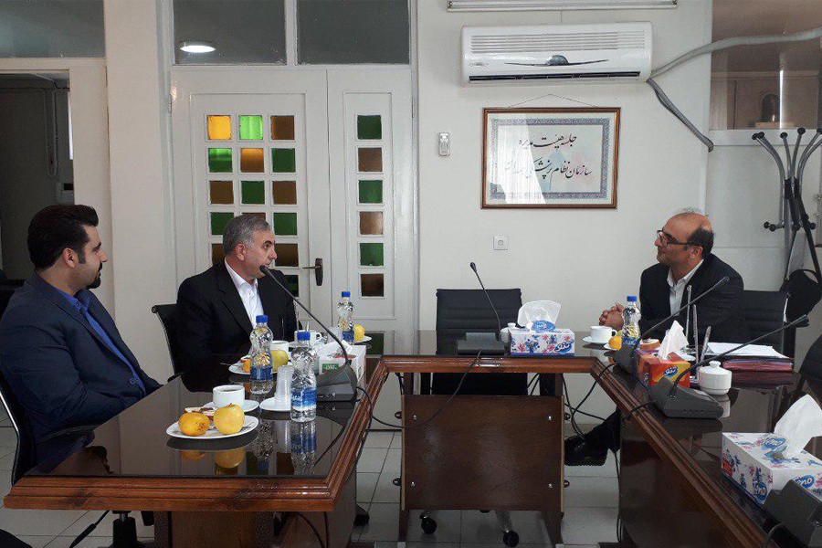 دیدار مدیر استانی بانک ایران زمین با رئیس نظام پزشکی استان همدان
