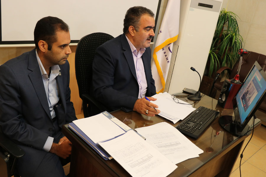 برگزاری جلسه ارزیابی عملکرد مدیریت شعب استان اصفهان بانک ایران زمین