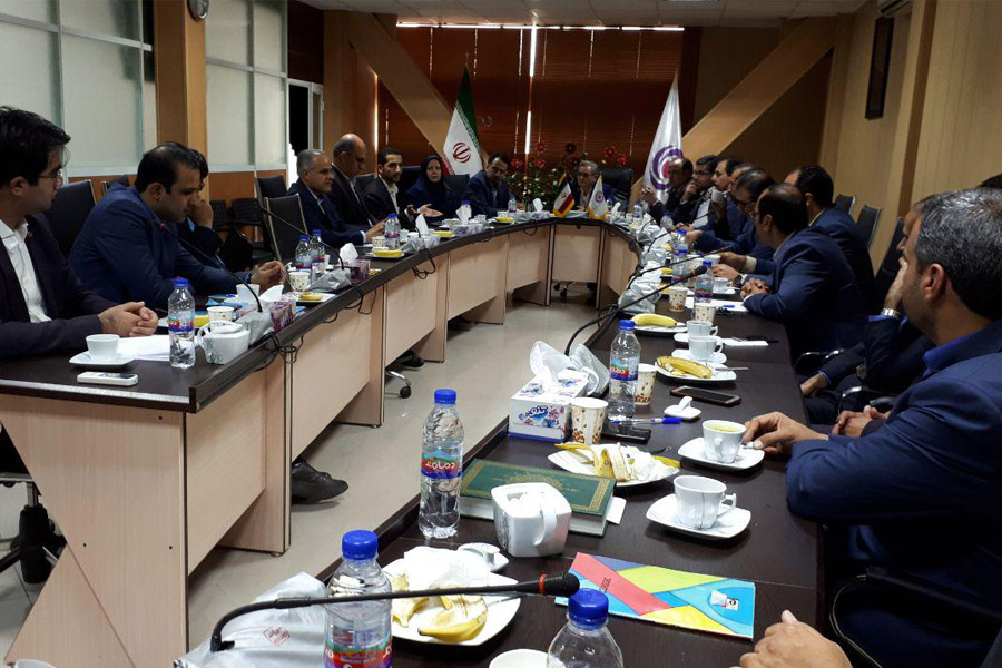 بانکها نباید فقط به فکر پرداخت سود بالا به مشتریان باشند