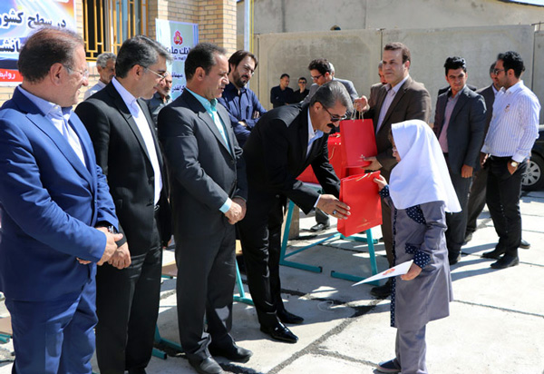 بهره‌برداری از مدرسه جدید بانک ملت در روستای نوروزآباد کرمانشاه