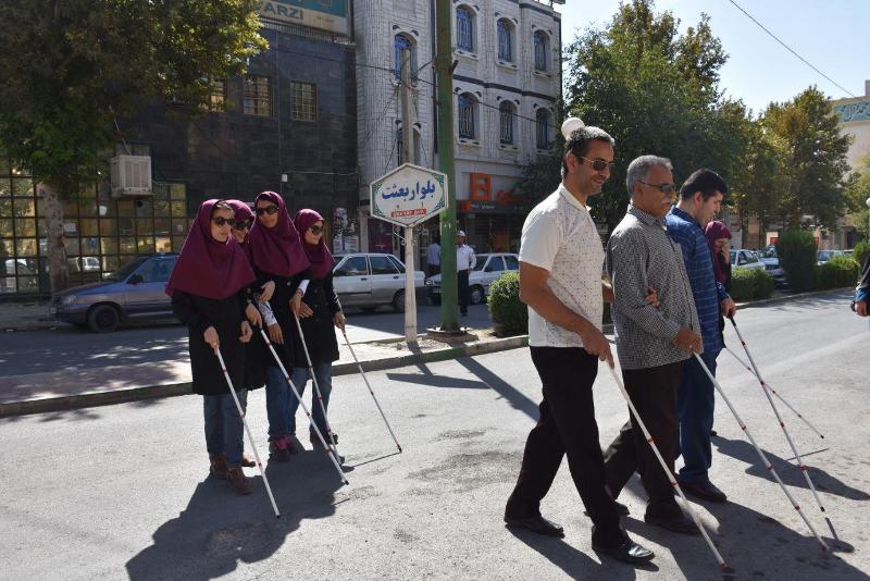 مناسب سازی ۵۵۰ هزار متر مربع از معابر منطقه ۲ برای نابینایان