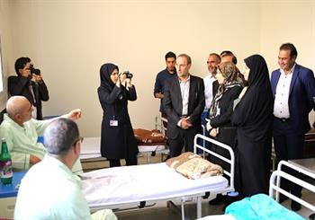 بازدید شهردار منطقه دو از بیمارستان نیایش
