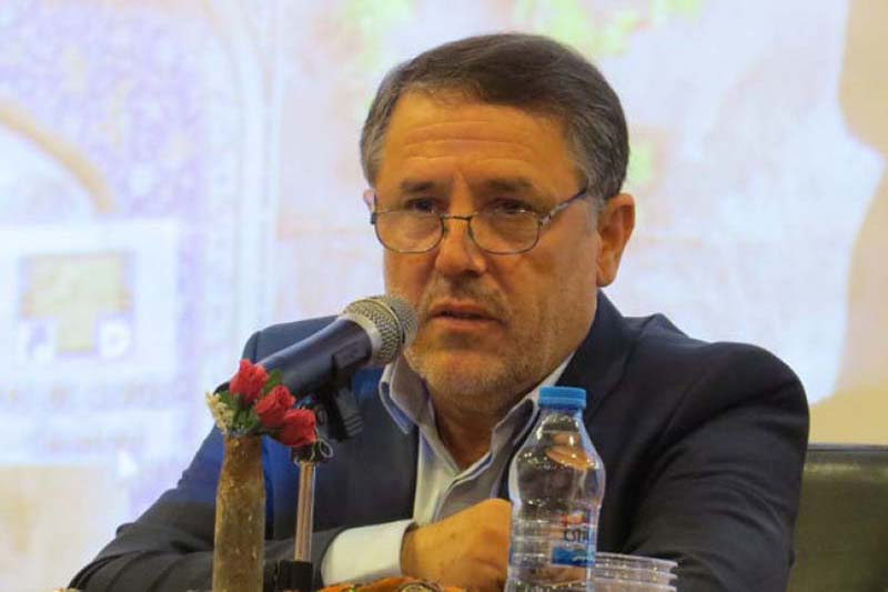 توسعه کشت گلخانه‌ای در استان قزوین ضروری است