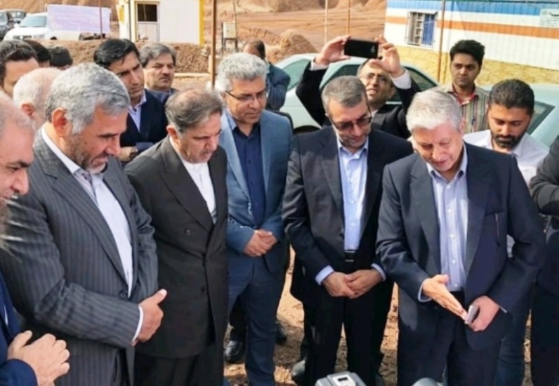 وزیر راه از چند طرح مواصلاتی سمنان بازدید کرد