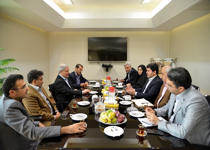 تاکید مدیران عامل پست و پست بانک بر ارائه خدمات مشترک