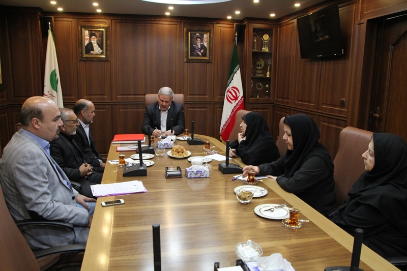 نشست مدیرعامل پست بانک ایران با مسئولان کانون بازنشستگان