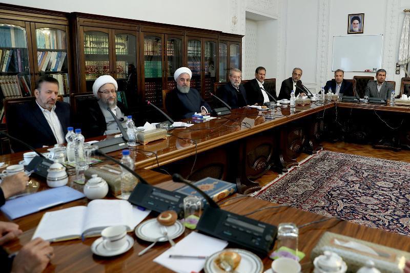 فاصله گرفتن از توهم قطع فروش نفت ایران