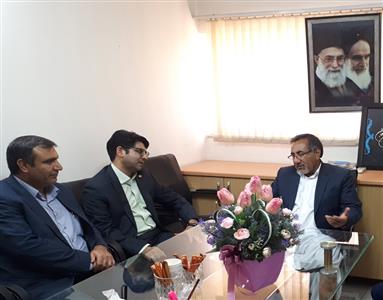 تکریم مردم در کنار خدمات رسانی از اهمیت ویژه‌ای برخوردار است