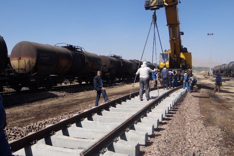 توسعه خطوط ریلی و کاهش تعرفه ترانزیت در دستور کار مشترک تهران و دمشق