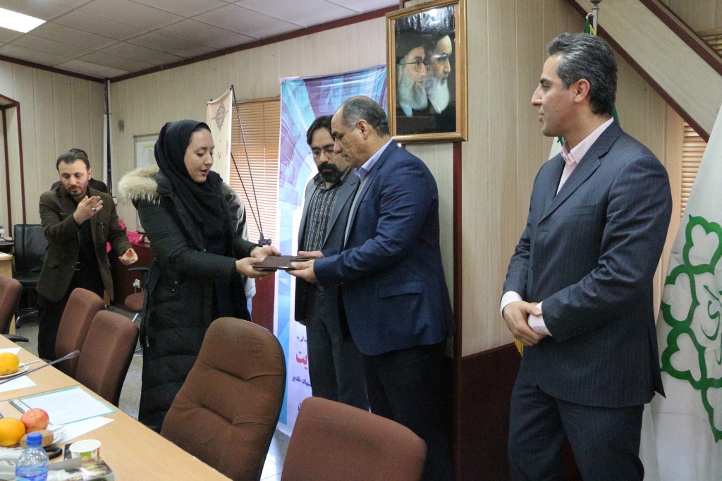 جلسه هم اندیشی ناظران برتر مناطق ۱۹ و ۲۰ برگزار شد