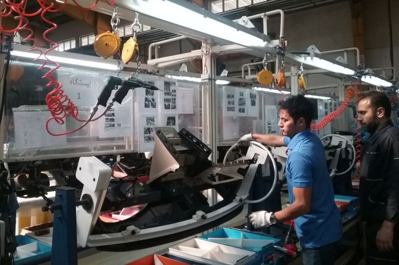 مشکل تامین مواد اولیه قطعه سازان تا پایان بهمن رفع می‌شود