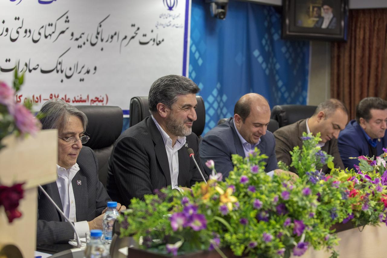 اجرای برنامه‌های هشت‌گانه، عاملی مهم در بهبود شرایط مالی بانک صادرات