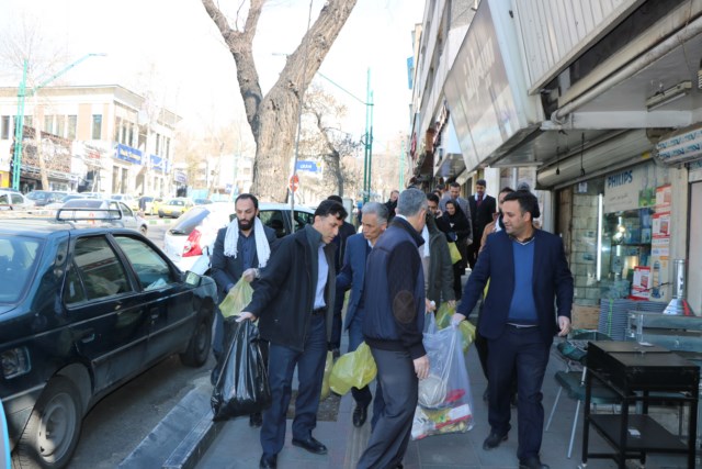 همیاری مدیریت شهری شمال تهران با زحمت کشان پاکبان شهر