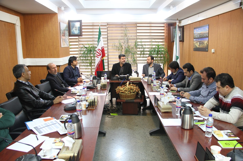 برگزاری جلسه کارگروه تبلیغات سامانه نظارت همگانی ۱۸۸۸ شهرداری در منطقه ۲