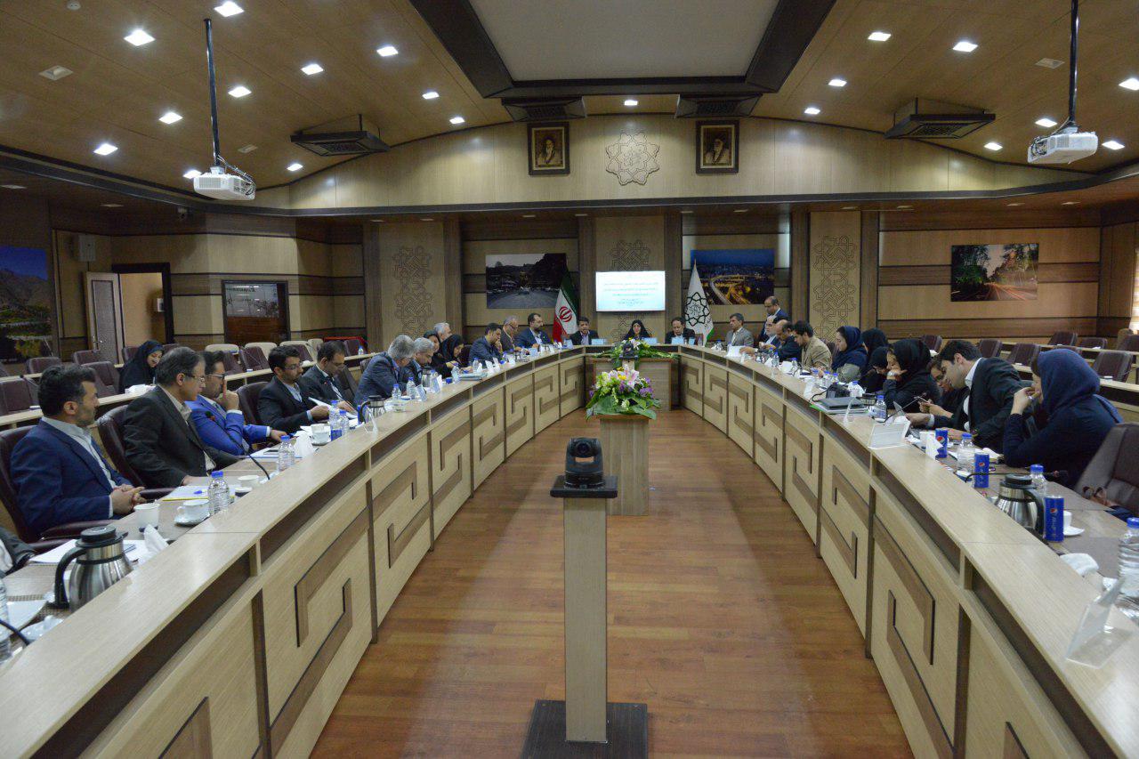 حفظ و صیانت از فضاهای سبز بعنوان شعار منطقه یک قرار گیرد