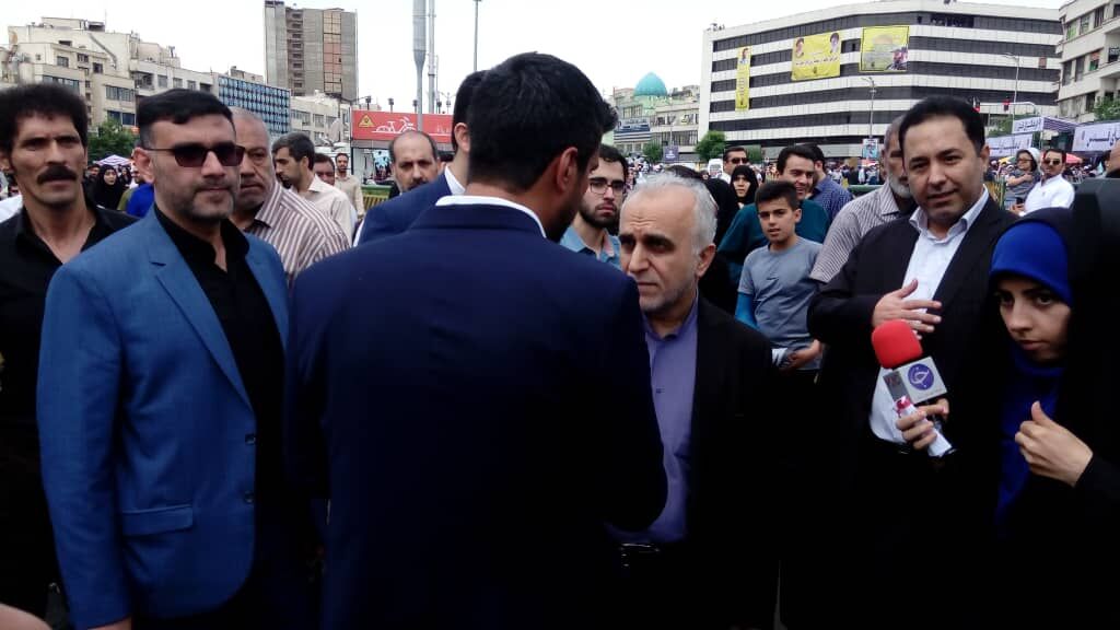 مقابله با تحریم‌ها با مشارکت مردم امکانپذیر است