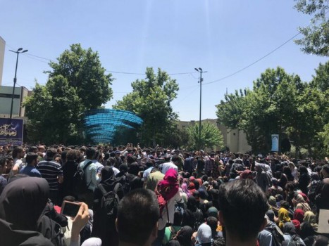 آماده سازی دانشگاه تهران برای مراسم تشییع پیکر سردار شهید حاج قاسم سلیمانی