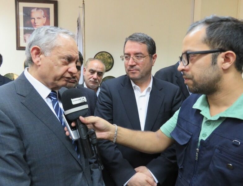 تهران و اسلام آباد میز مشترک برای گسترش تجارت تشکیل می‌دهند