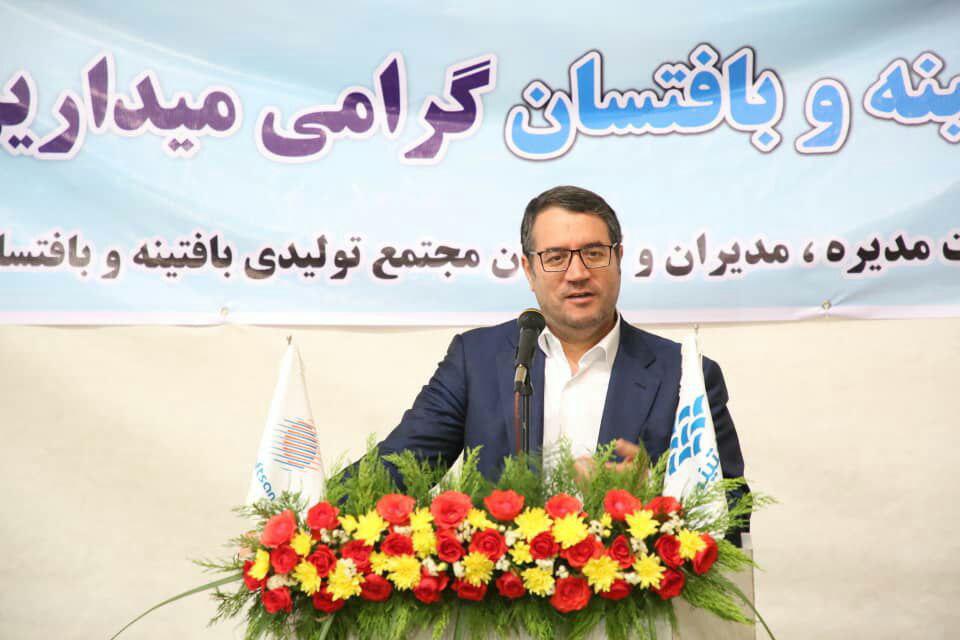 قیمت کالاهای اساسی روند نزولی دارد